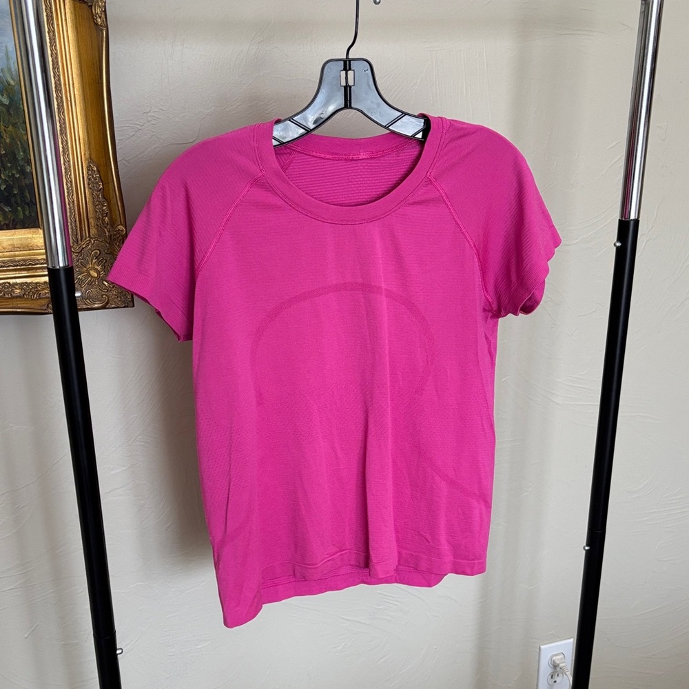 Women's Cropped Sonic Pink Tech T